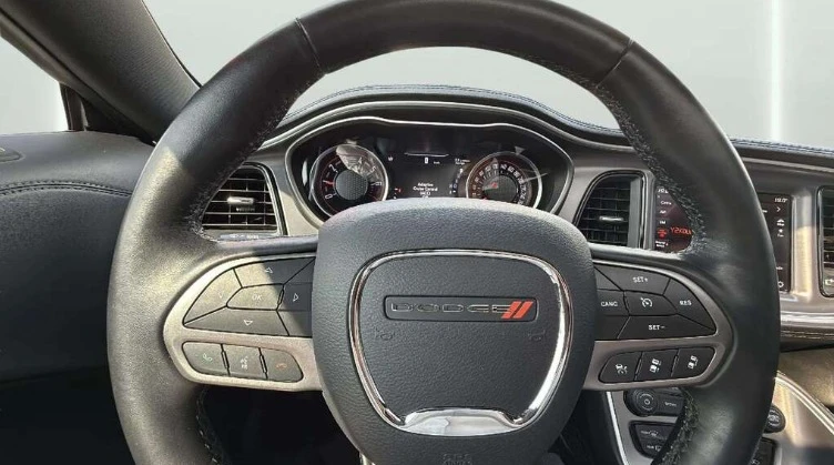 2020 Dodge Challenger 3rd Gen - Image 5 of 11