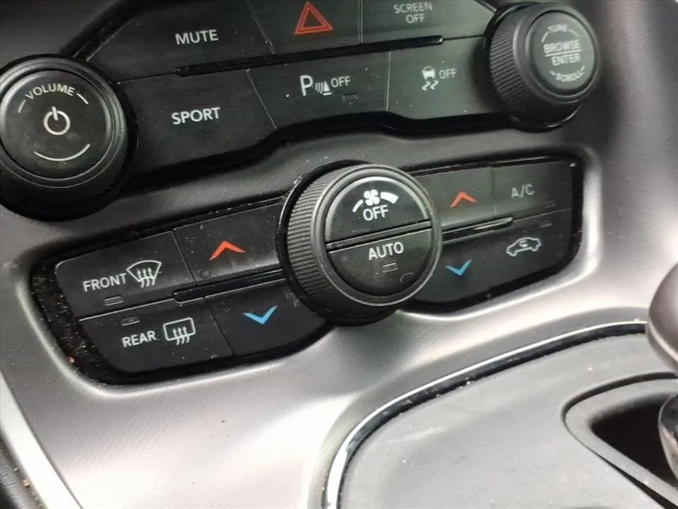 2020 Dodge Challenger 3rd Gen - Image 12 of 20