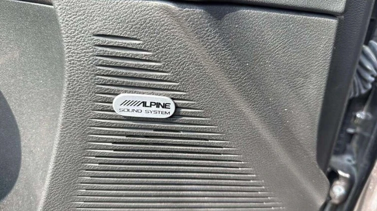 2020 Dodge Challenger 3rd Gen - Image 10 of 11