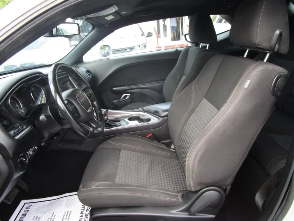 2020 Dodge Challenger 3rd Gen - Image 9 of 20