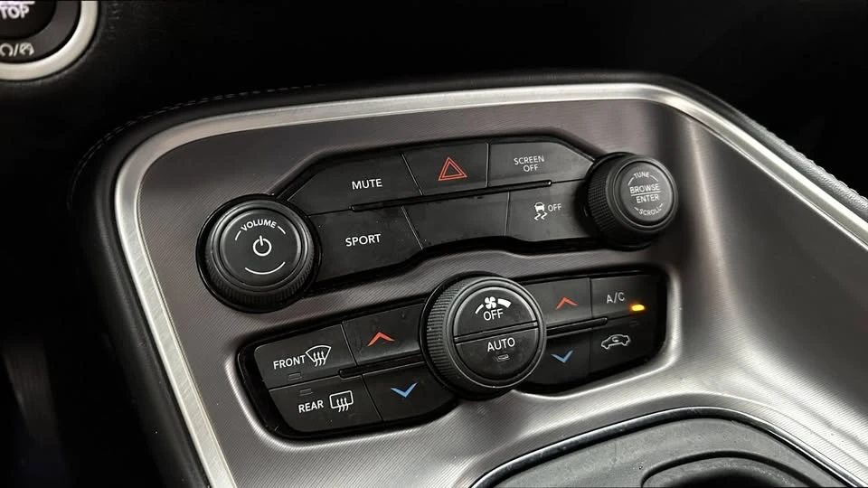 2020 Dodge Challenger 3rd Gen - Image 16 of 20