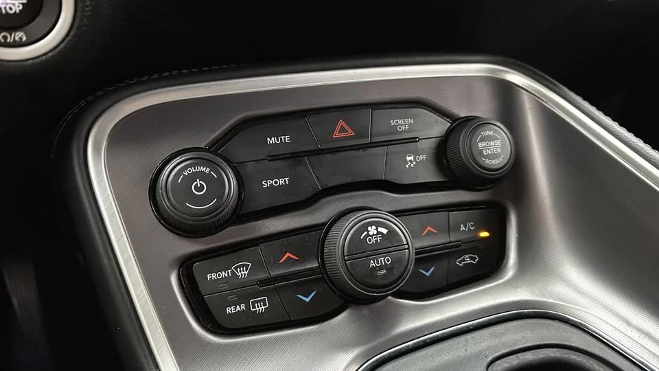 2020 Dodge Challenger 3rd Gen - Image 16 of 20
