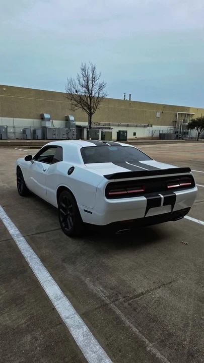 2020 Dodge Challenger 3rd Gen - Image 5 of 12