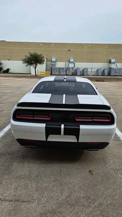 2020 Dodge Challenger 3rd Gen - Image 6 of 12