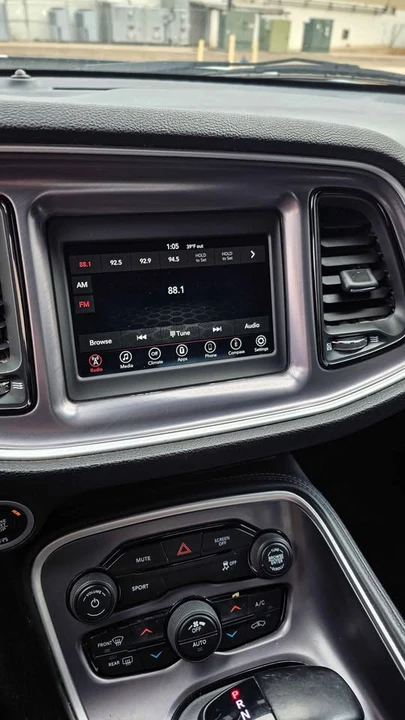 2020 Dodge Challenger 3rd Gen - Image 10 of 12