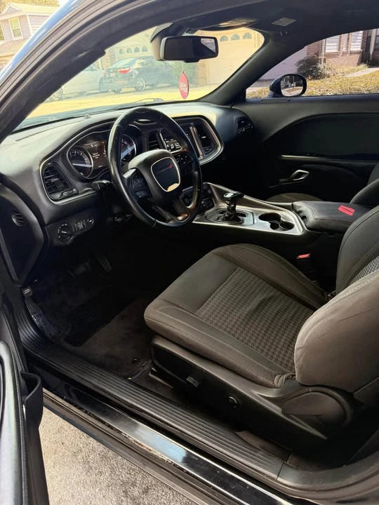 2020 Dodge Challenger 3rd Gen - Image 10 of 12