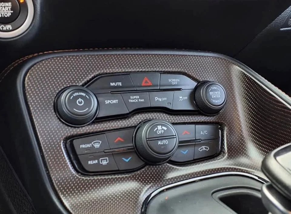 2020 Dodge Challenger 3rd Gen - Image 13 of 14