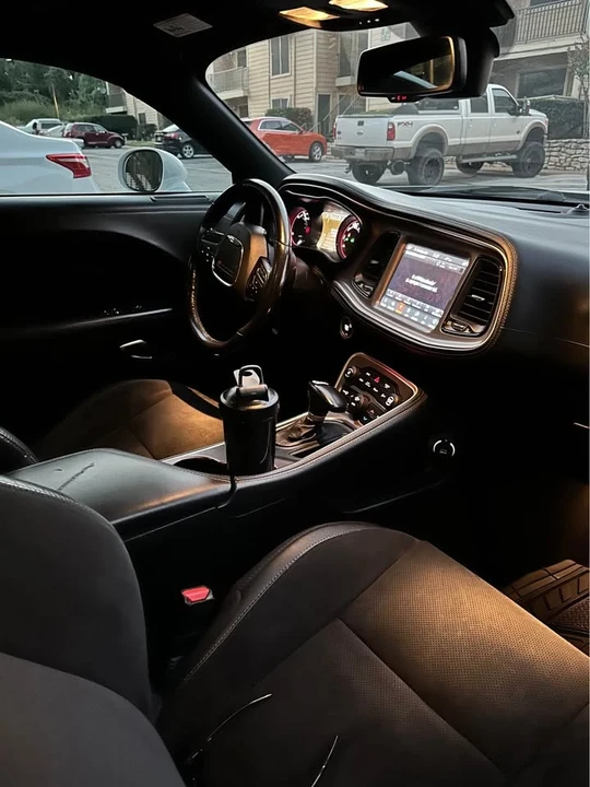 2020 Dodge Challenger 3rd Gen - Image 7 of 12