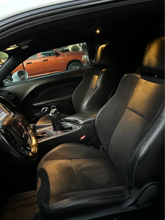 2020 Dodge Challenger 3rd Gen - Image 10 of 12