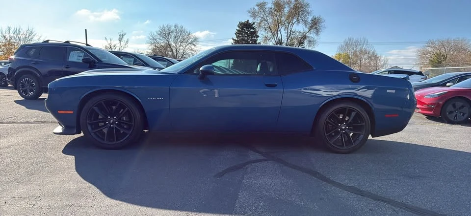 2020 Dodge Challenger 3rd Gen - Image 2 of 5