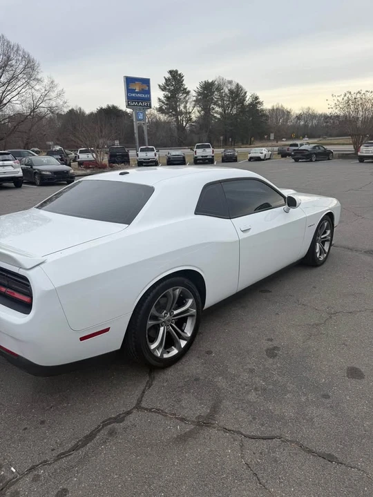 2020 Dodge Challenger 3rd Gen - Image 4 of 11
