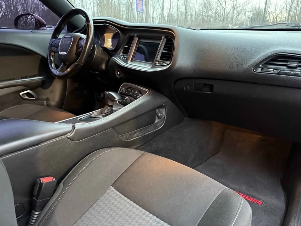 2020 Dodge Challenger 3rd Gen - Image 10 of 13