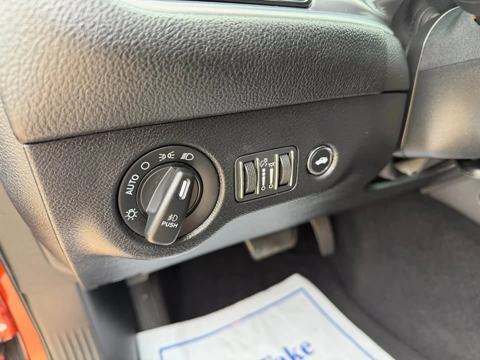 2020 Dodge Challenger 3rd Gen - Image 12 of 20