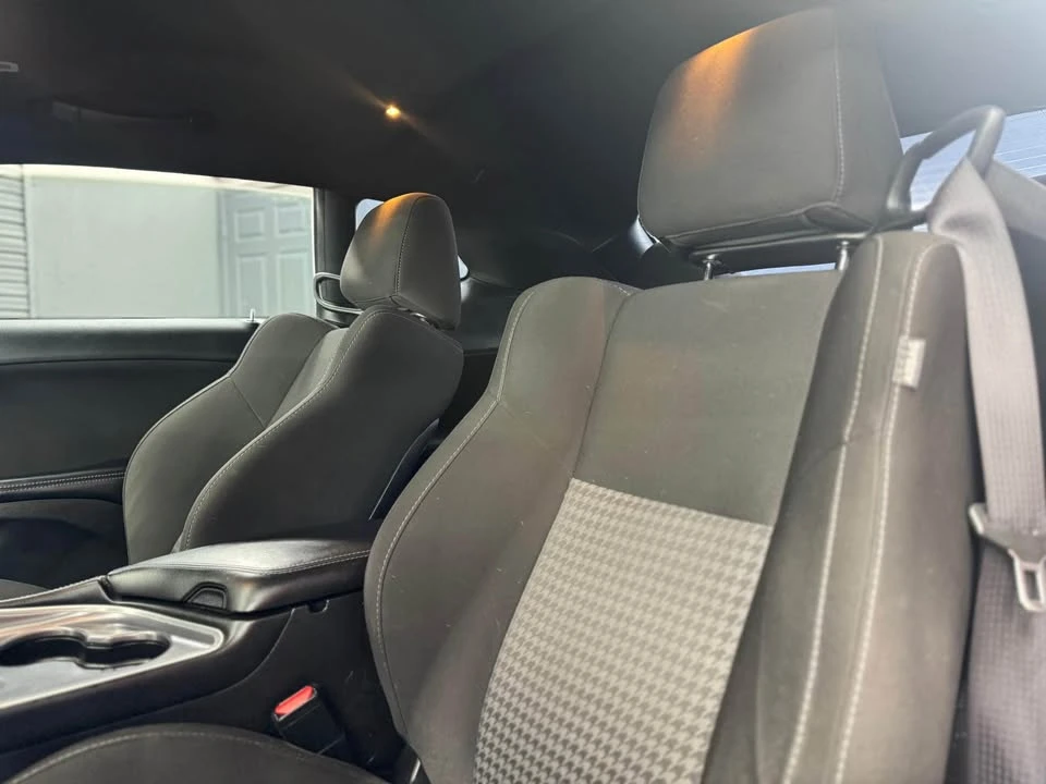 2020 Dodge Challenger 3rd Gen - Image 9 of 12