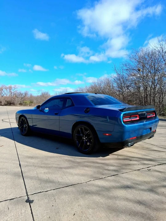 2020 Dodge Challenger 3rd Gen - Image 9 of 15
