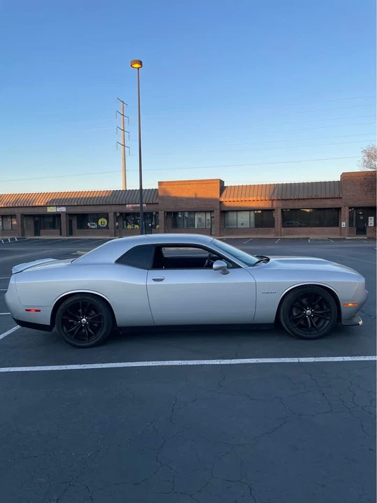 2020 Dodge Challenger 3rd Gen - Image 17 of 20