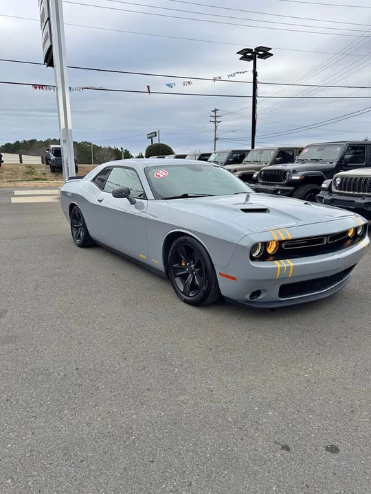 2020 Dodge Challenger 3rd Gen - Image 2 of 11