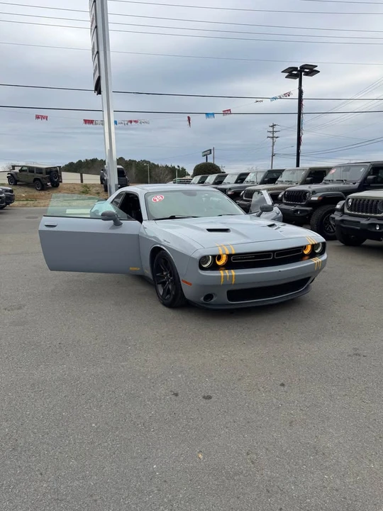 2020 Dodge Challenger 3rd Gen - Image 3 of 11