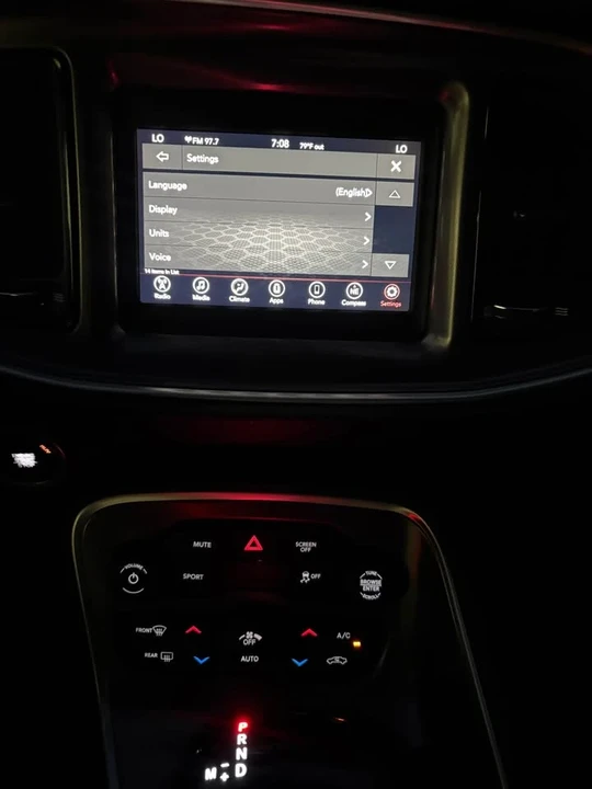 2020 Dodge Challenger 3rd Gen - Image 7 of 10