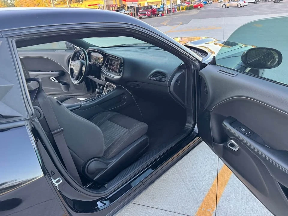 2020 Dodge Challenger 3rd Gen - Image 7 of 14