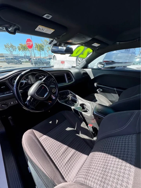 2020 Dodge Challenger 3rd Gen - Image 10 of 11