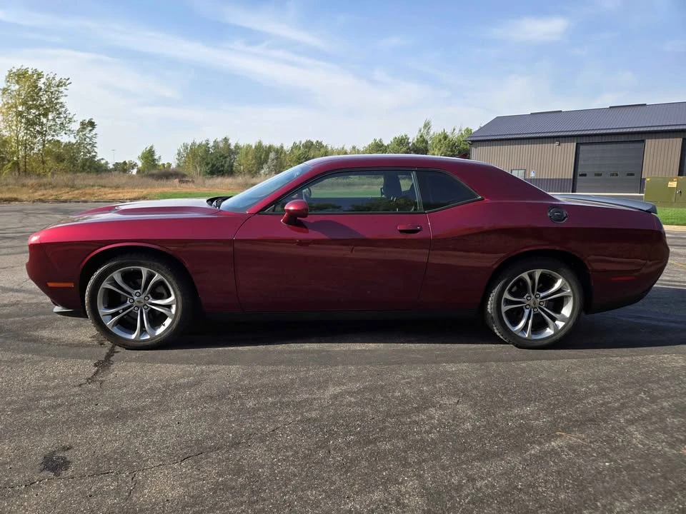 2020 Dodge Challenger 3rd Gen - Image 5 of 17