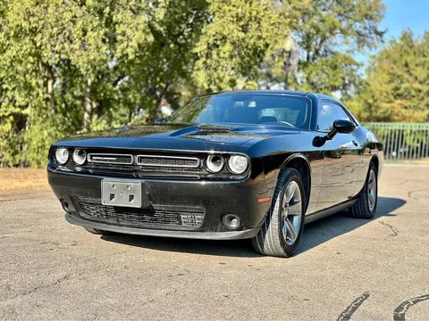 2020 Dodge Challenger SXT Coupe