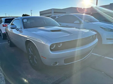 2020 Dodge Challenger SXT Coupe