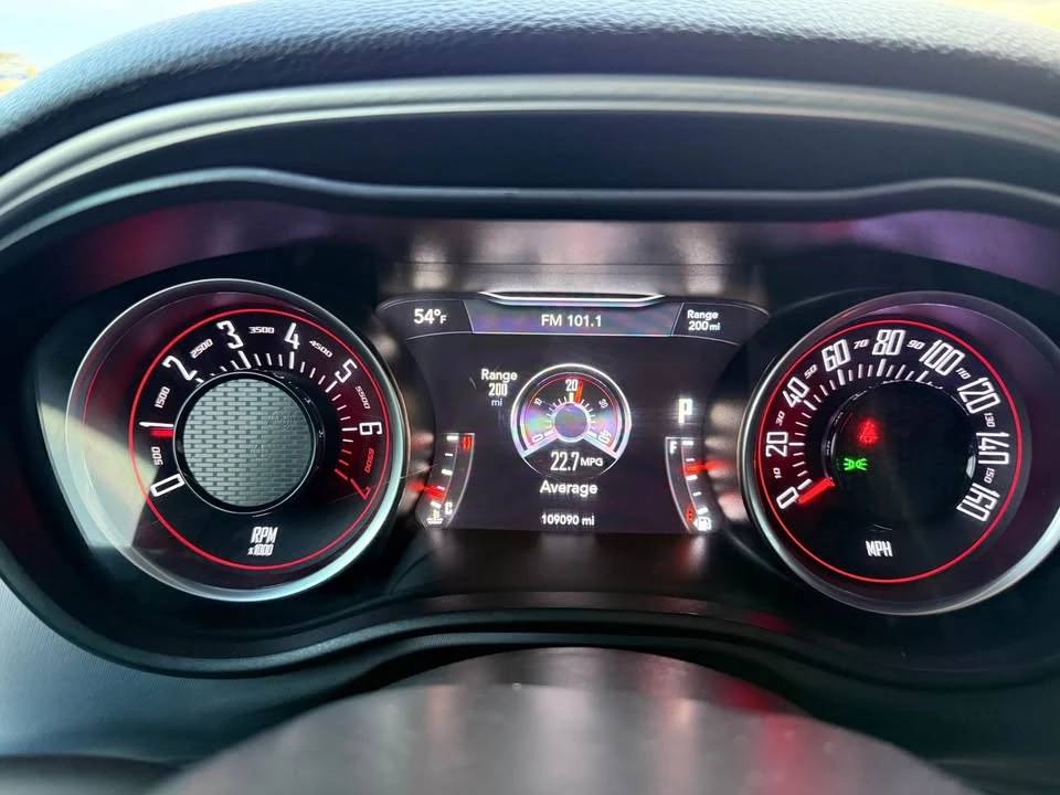 2020 Dodge Challenger 3rd Gen - Image 9 of 17