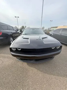 2020 Dodge Challenger SXT Coupe
