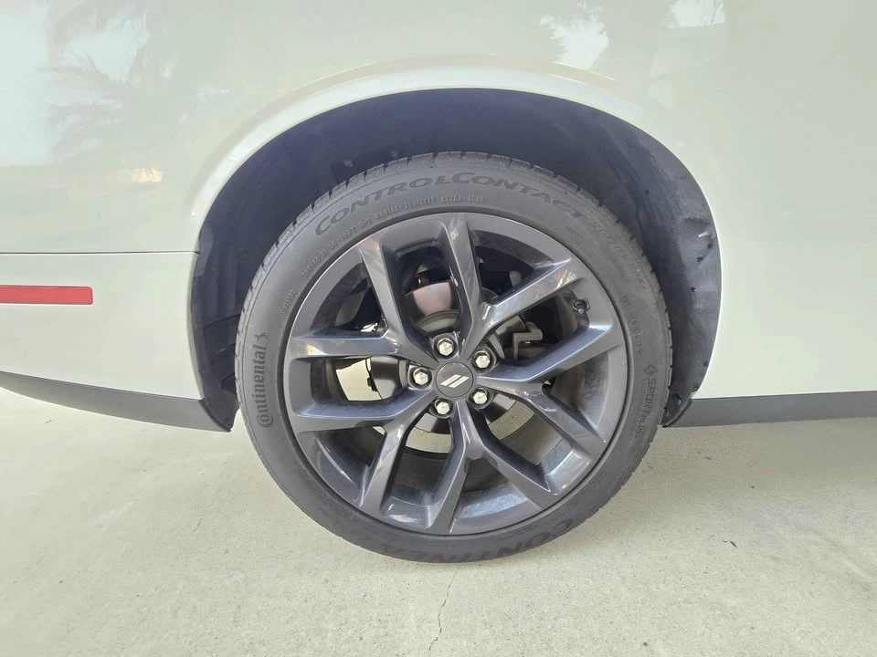 2020 Dodge Challenger 3rd Gen - Image 16 of 19