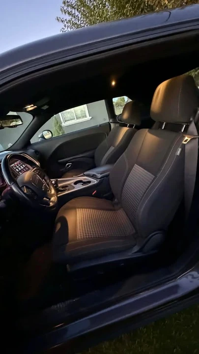 2020 Dodge Challenger 3rd Gen - Image 8 of 10