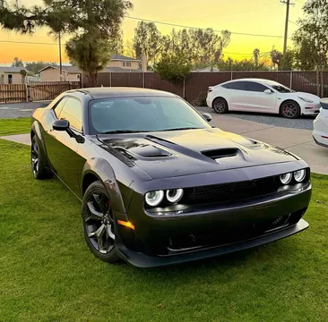 2020 Dodge Challenger SXT Plus Coupe