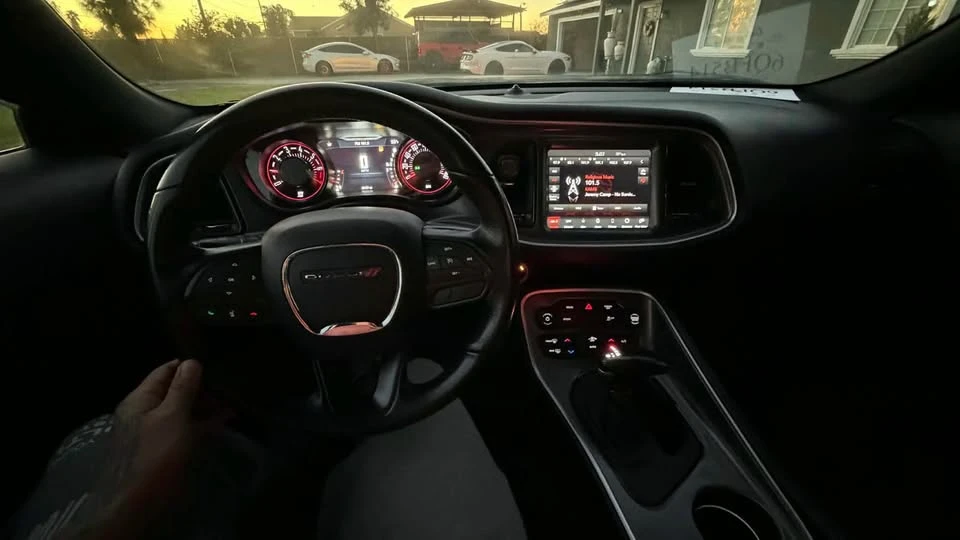 2020 Dodge Challenger 3rd Gen - Image 9 of 10