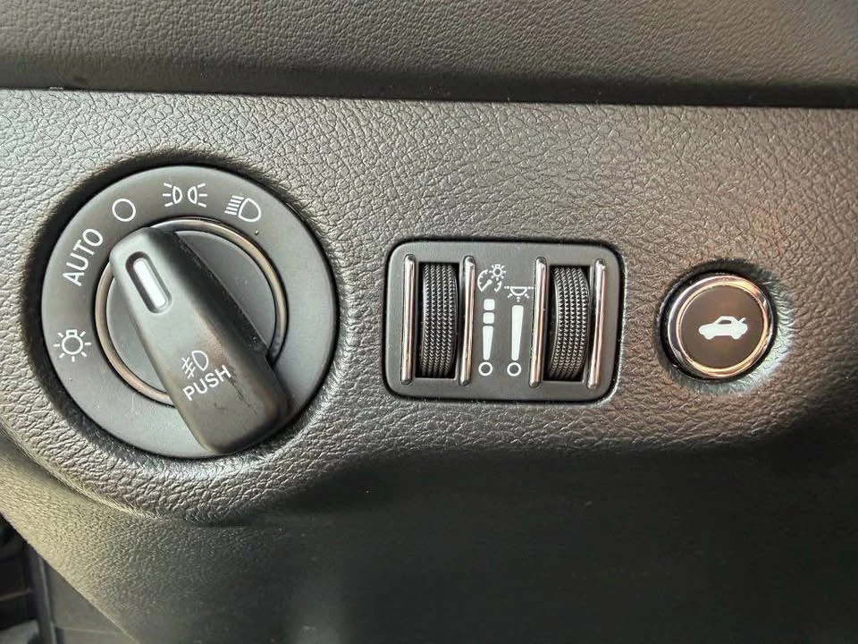 2020 Dodge Challenger 3rd Gen - Image 12 of 17