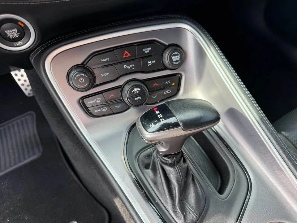 2020 Dodge Challenger 3rd Gen - Image 11 of 17