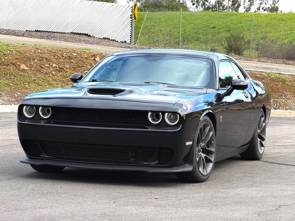 2020 Dodge Challenger 3rd Gen - Image 2 of 9