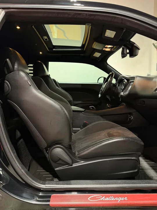 2020 Dodge Challenger 3rd Gen - Image 10 of 11