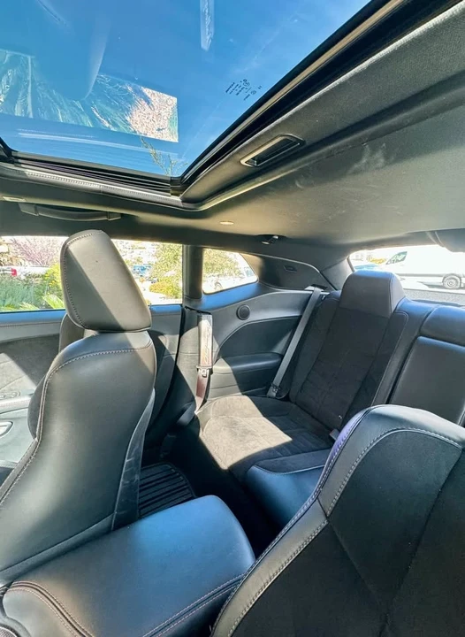 2020 Dodge Challenger 3rd Gen - Image 9 of 10