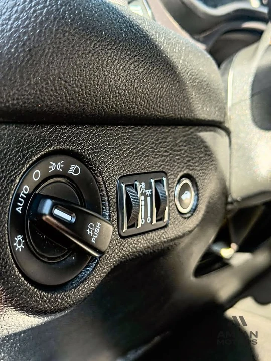 2020 Dodge Challenger 3rd Gen - Image 13 of 20