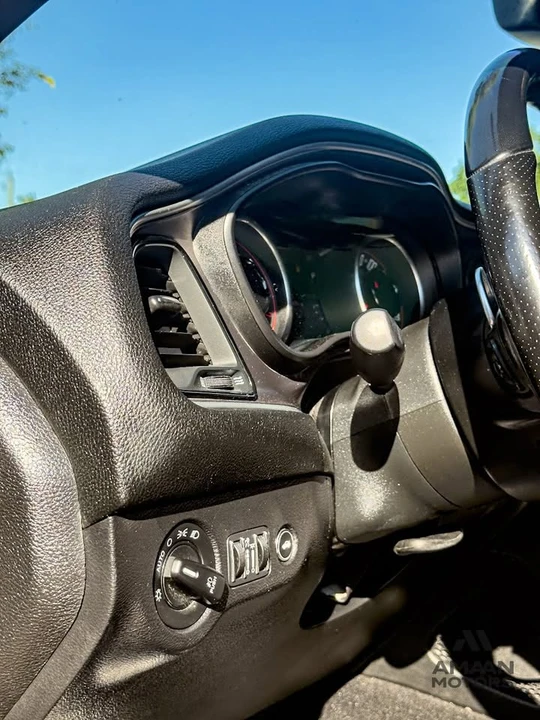 2020 Dodge Challenger 3rd Gen - Image 14 of 20