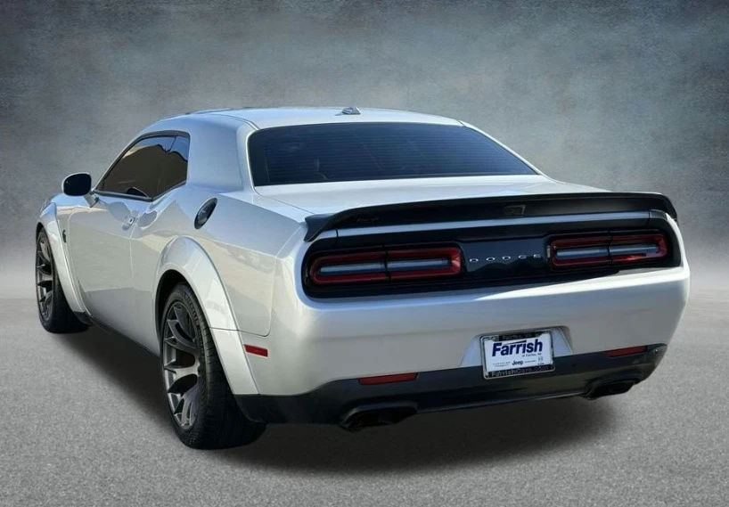 2020 Dodge Challenger SRT Hellcat 3rd Gen - Image 9 of 10