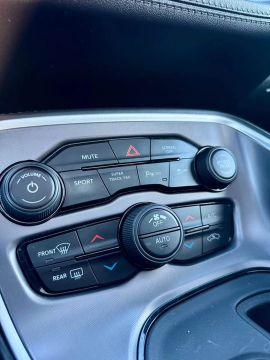 2020 Dodge Challenger 3rd Gen - Image 14 of 14
