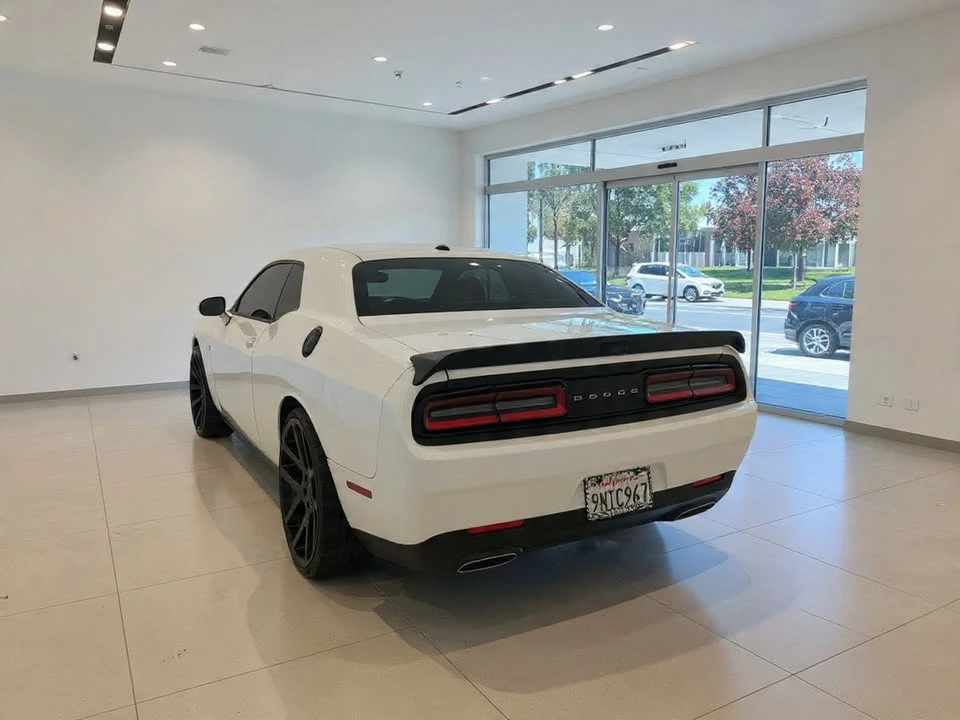 2020 Dodge Challenger 3rd Gen - Image 15 of 17