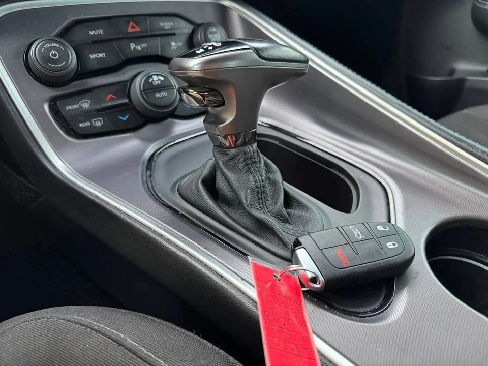 2020 Dodge Challenger 3rd Gen - Image 16 of 18