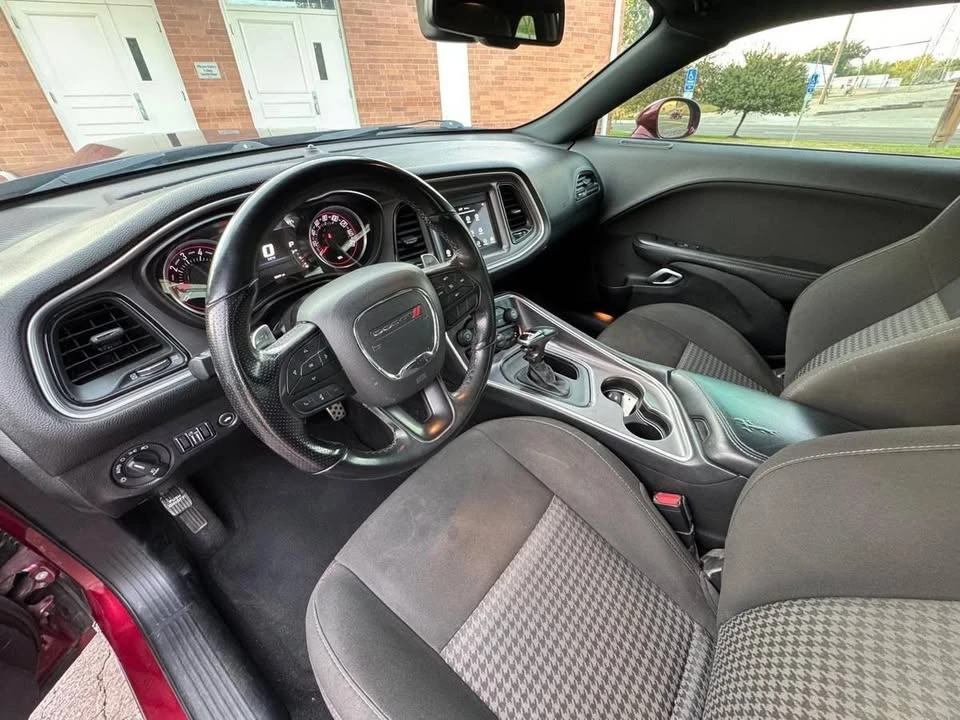 2020 Dodge Challenger 3rd Gen - Image 9 of 18