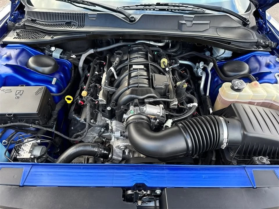 2020 Dodge Challenger 3rd Gen - Image 10 of 19