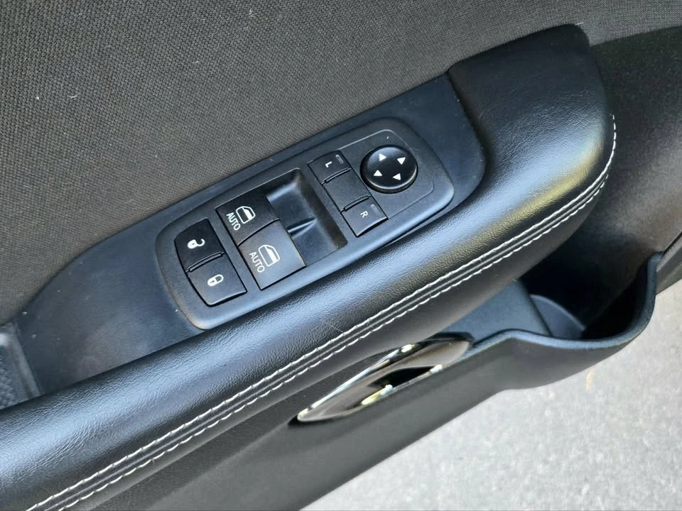 2020 Dodge Challenger SRT Hellcat 3rd Gen - Image 15 of 20
