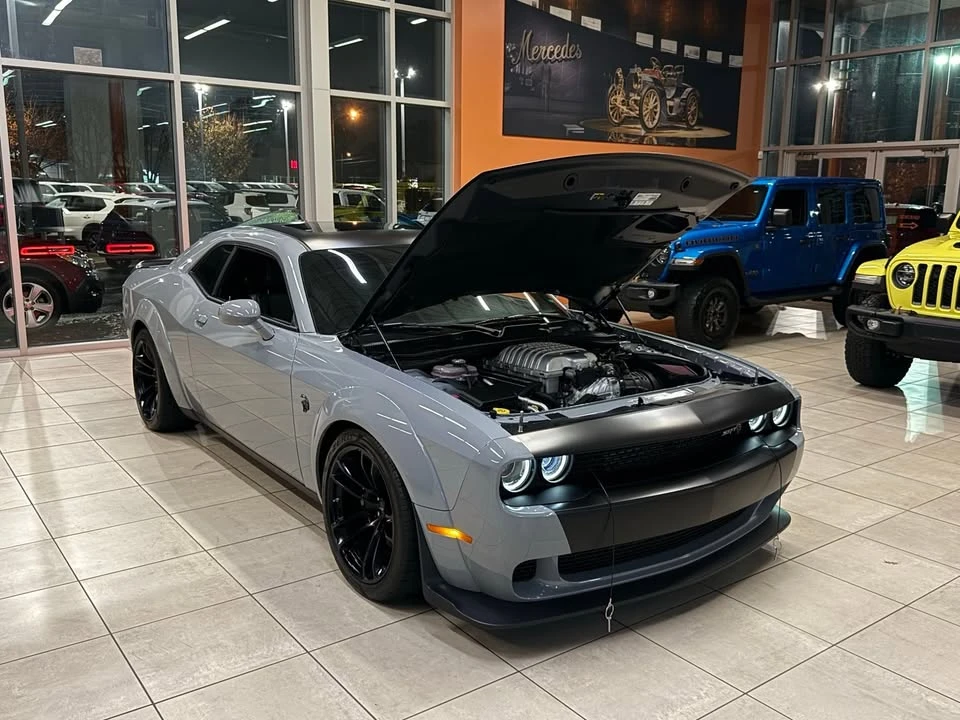 2020 Dodge Challenger SRT Hellcat 3rd Gen - Image 17 of 18