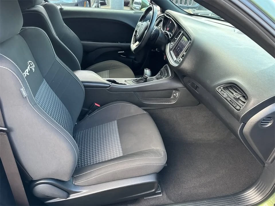 2020 Dodge Challenger SRT Hellcat 3rd Gen - Image 16 of 19
